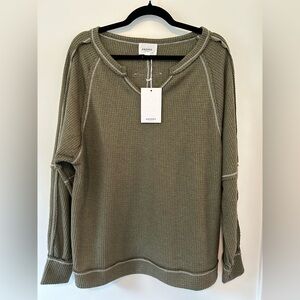 NWT ANDREE BY UNIT Brushed Waffle Long Sleeve Top with Contrast Stitching Size M